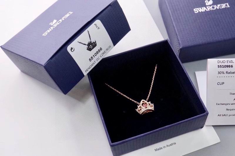 Swarovski Necklace 01lyr50